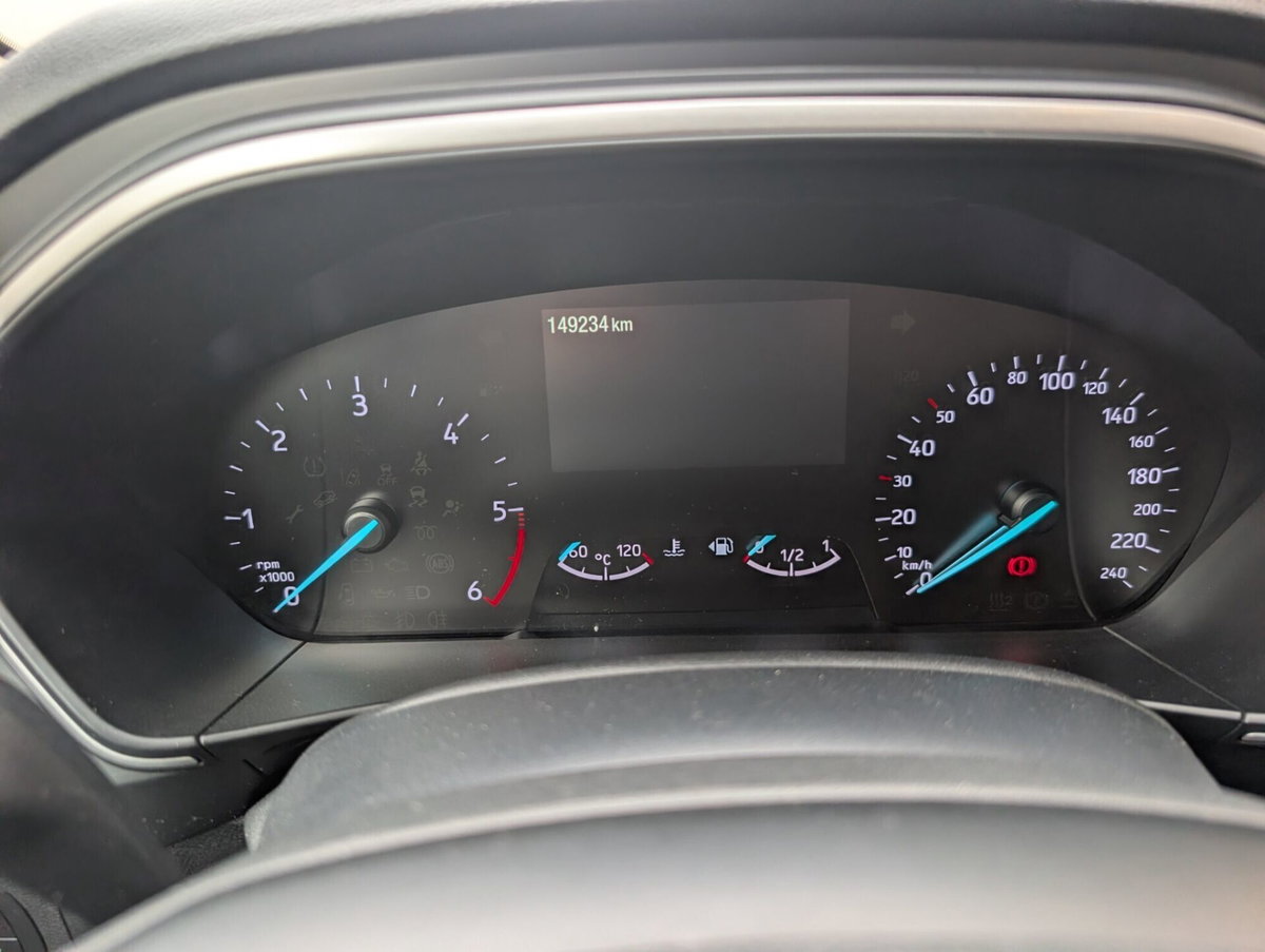Ford Focus Station Wagon 1.5 EcoBlue 120 CV SW Active X (9)