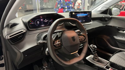 Peugeot 208 PureTech 100 Stop&Start 5 porte Allure (11)