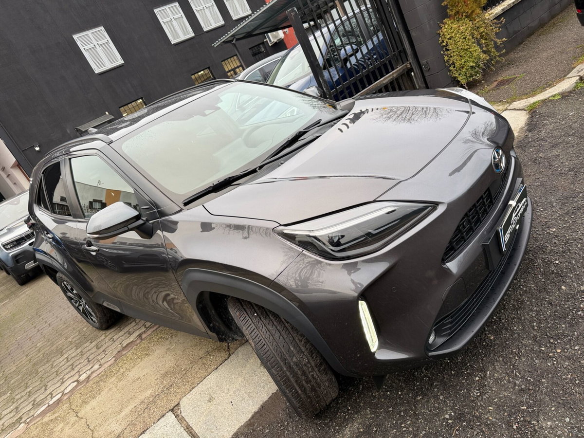 Toyota Yaris Cross 1.5h GR Sport Black Sky fwd 116cv e-cvt (6)