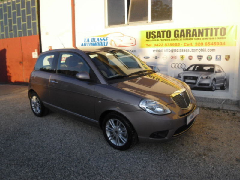 Lancia Ypsilon 1.2 Argento