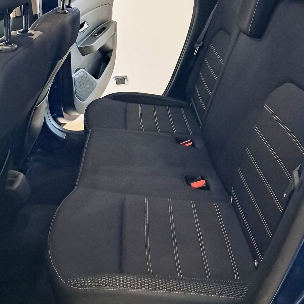 Dacia Duster 1.5 dCi 8V 110 CV 4x2 Prestige (7)