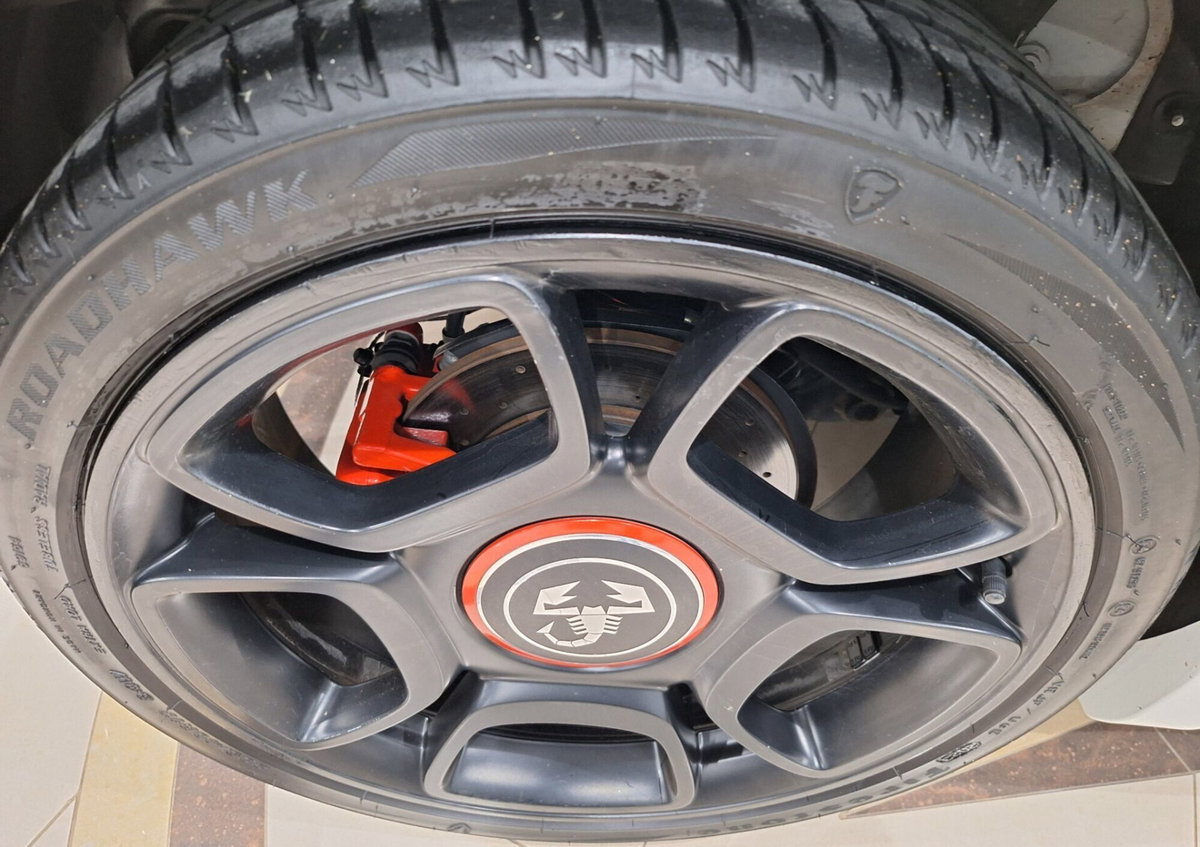 Abarth 595 595 1.4 Turbo T-Jet 160 CV Pista (12)