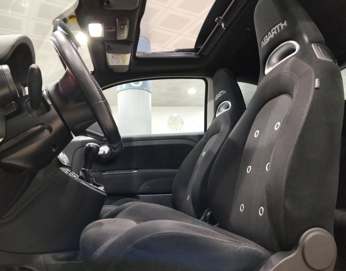 Abarth 595 595 1.4 Turbo T-Jet 160 CV Pista (19)