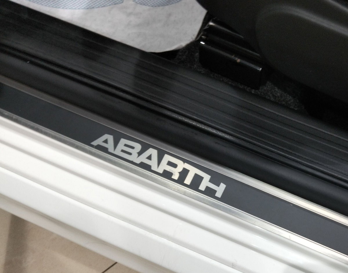 Abarth 595 595 1.4 Turbo T-Jet 160 CV Pista (20)