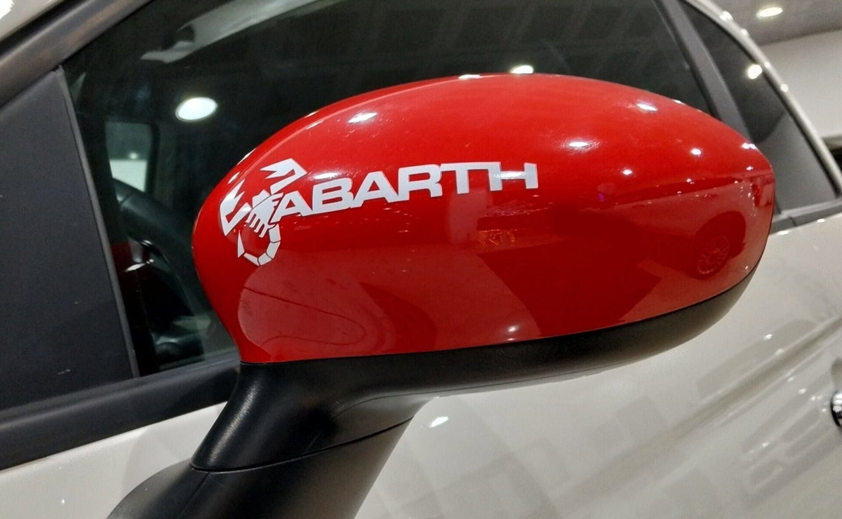 Abarth 595 595 1.4 Turbo T-Jet 160 CV Pista (3)