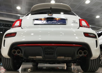 Abarth 595 595 1.4 Turbo T-Jet 160 CV Pista (9)