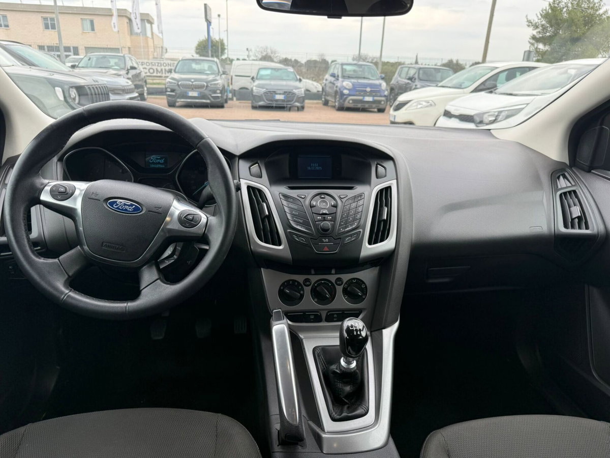 Ford Focus 1.6 TDCi 115 CV (11)