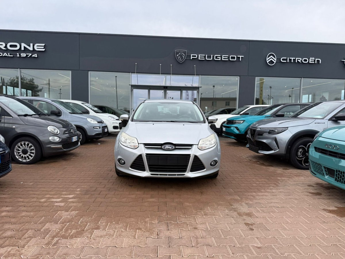 Ford Focus 1.6 TDCi 115 CV (2)