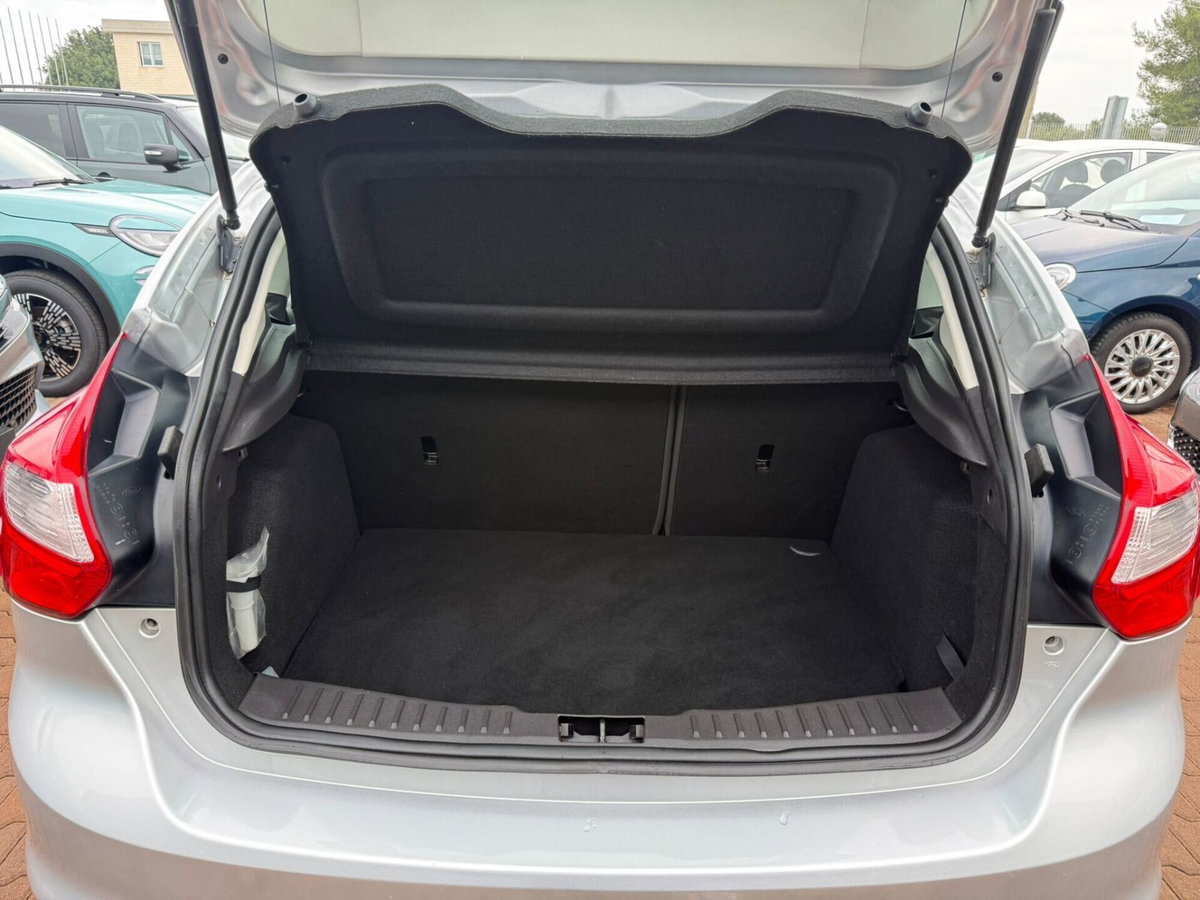 Ford Focus 1.6 TDCi 115 CV (5)