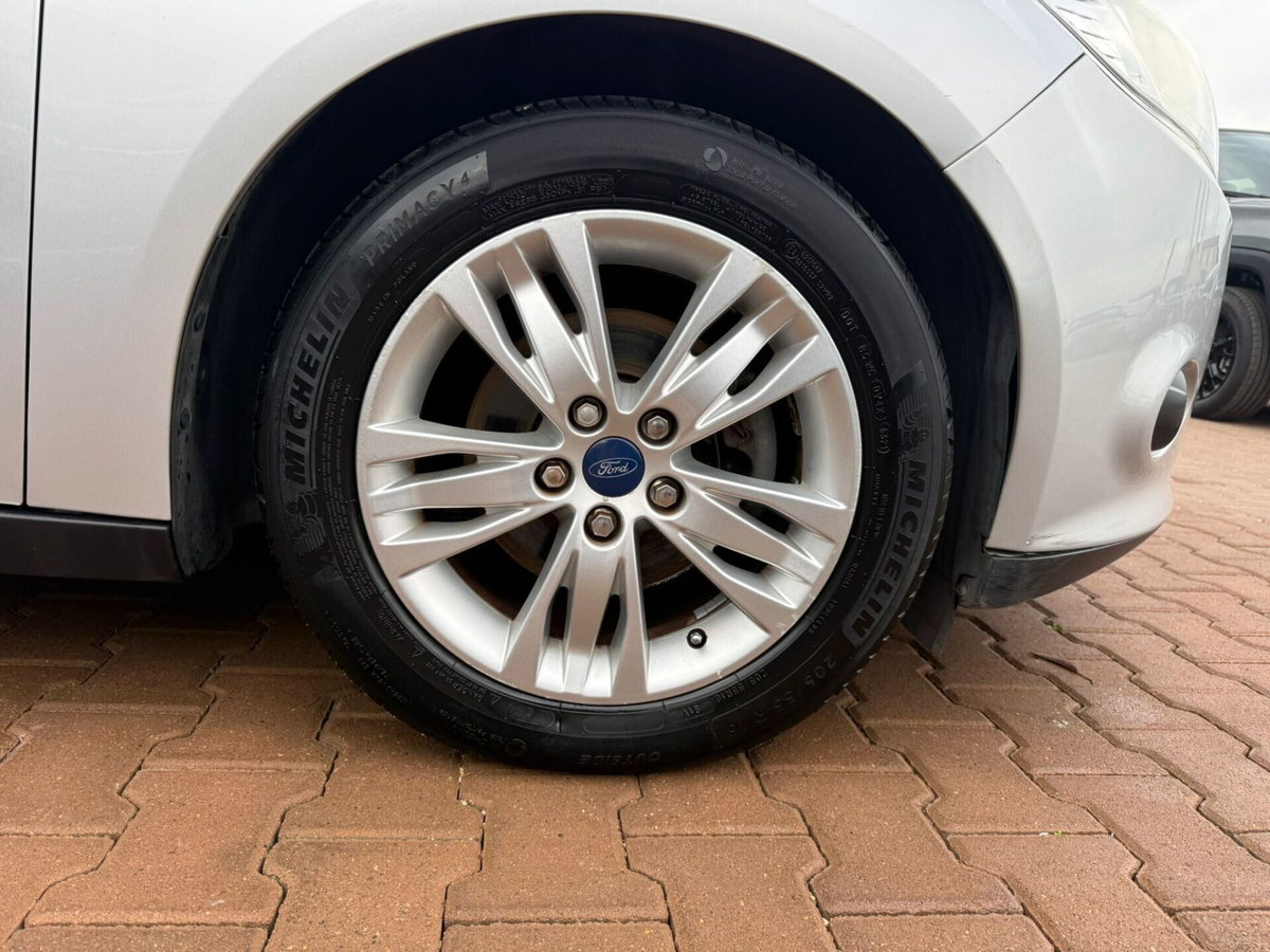Ford Focus 1.6 TDCi 115 CV (7)