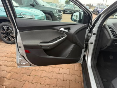 Ford Focus 1.6 TDCi 115 CV (9)