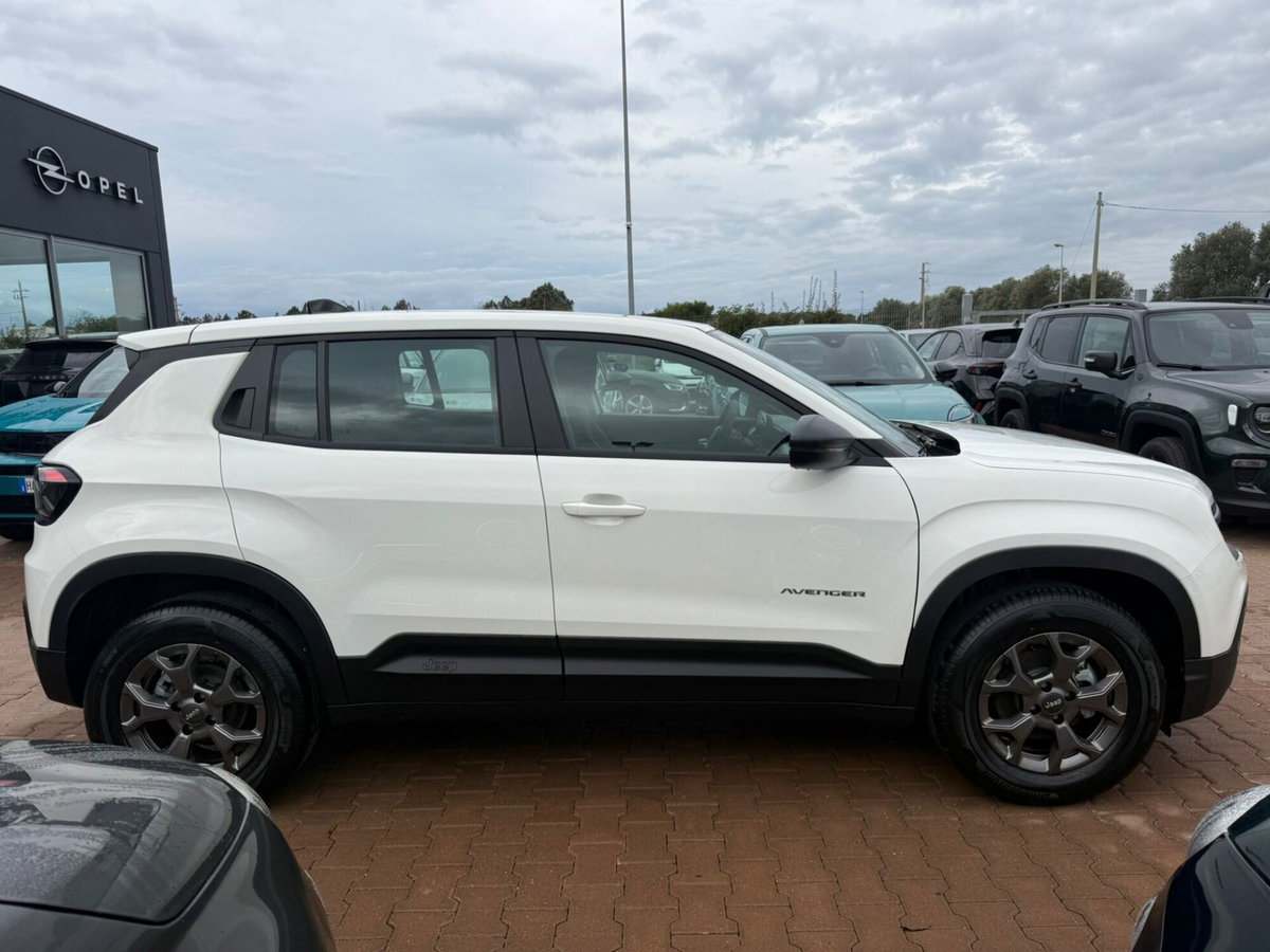 Jeep Avenger 1.2 turbo Longitude fwd 100cv (5)