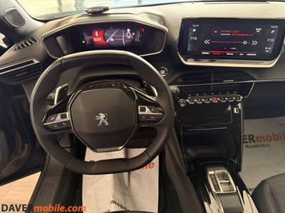 Peugeot 2008 BlueHDi 130 S&S EAT8 Allure (17)