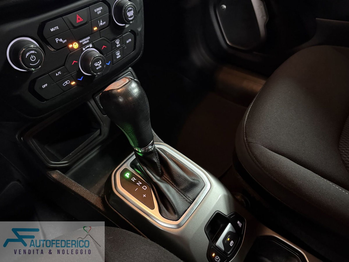 Jeep Renegade 1.6 Mjt DDCT 120 CV Limited (12)