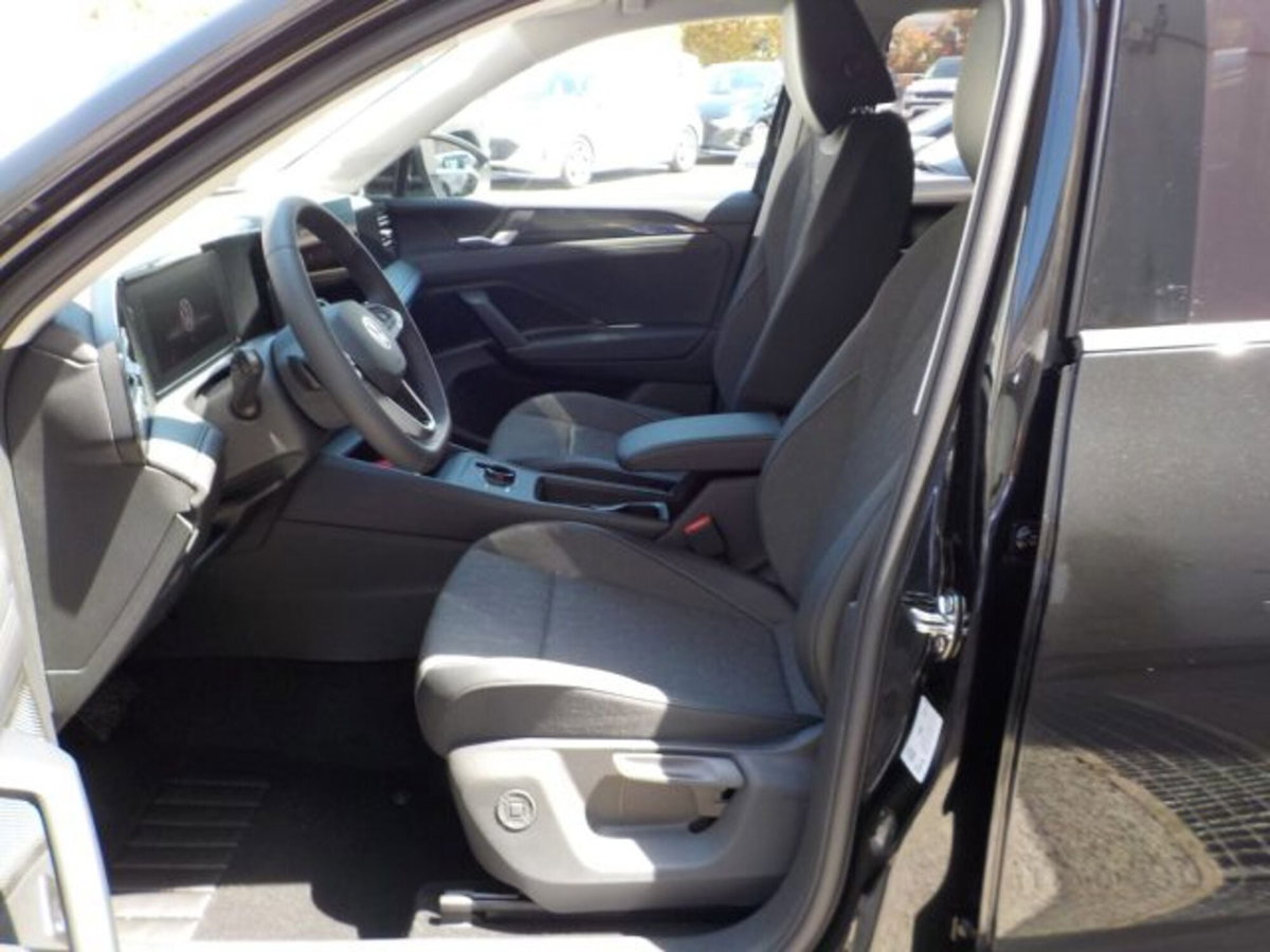 Volkswagen Tiguan 1.5 etsi Edition 130cv dsg (6)