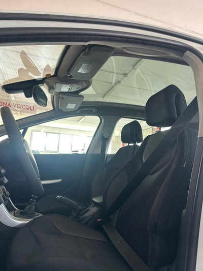 Peugeot 308 1.6 8V HDi 112CV 5p. Business (5)