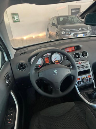 Peugeot 308 1.6 8V HDi 112CV 5p. Business (7)