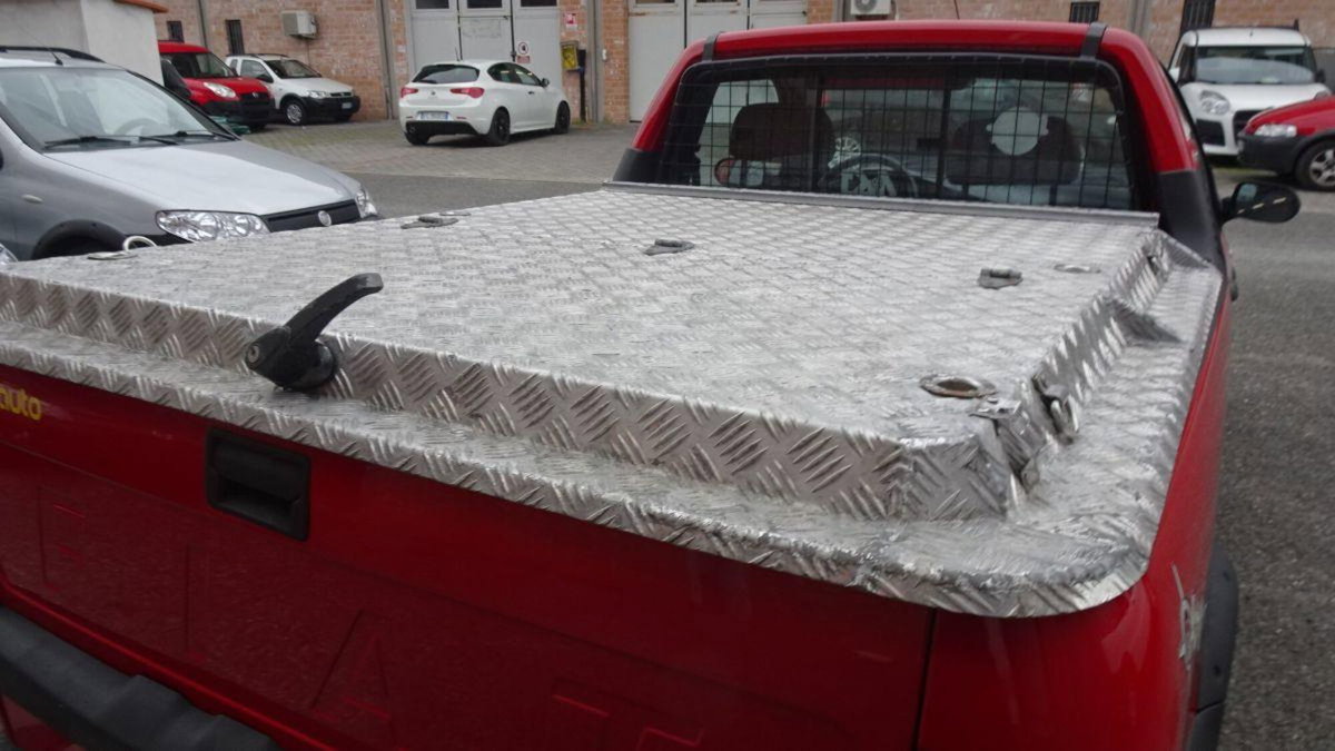 Fiat Strada 1.9 diesel Pick-up (17)