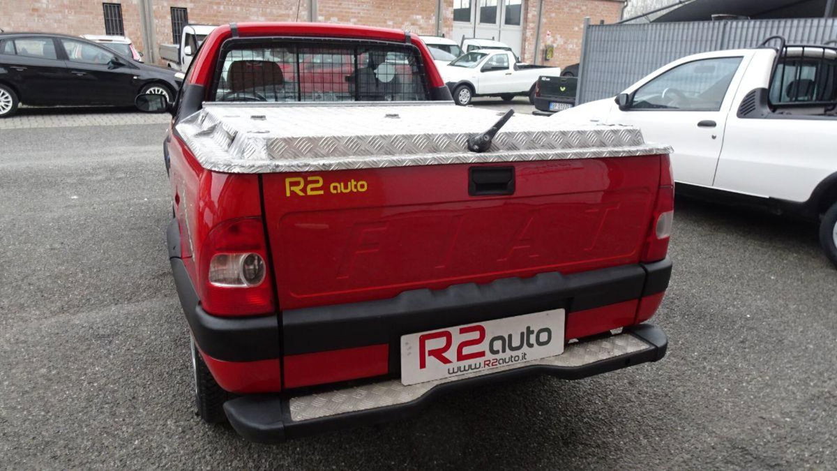 Fiat Strada 1.9 diesel Pick-up (7)