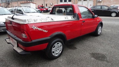 Fiat Strada 1.9 JTD Pick-up (9)