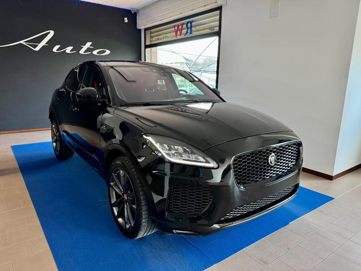 Jaguar E-Pace 2.0D 150 CV AWD aut. R-Dynamic SE (3)