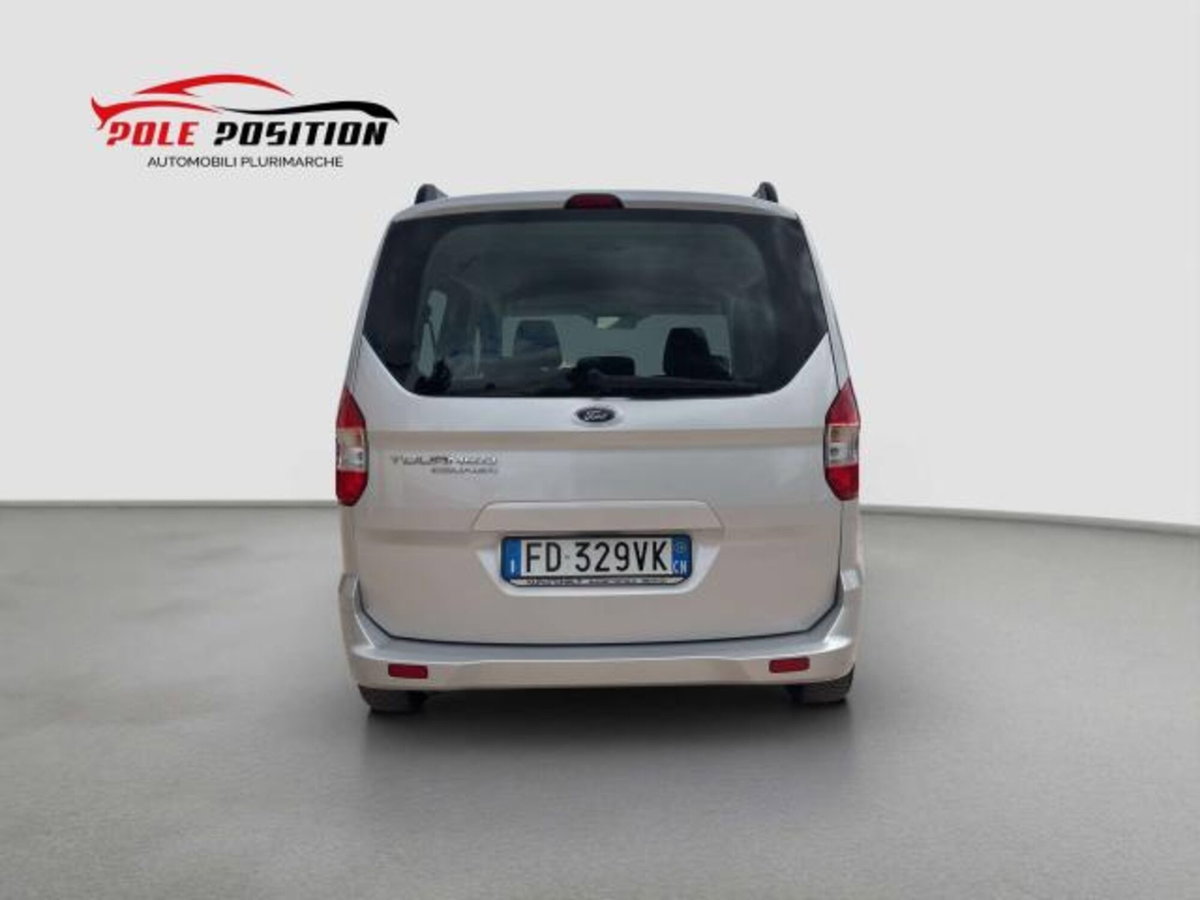 Ford Tourneo Courier 1.6 TDCI 95 CV Titanium (5)