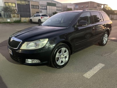 Skoda Octavia 1.6 Elegance GPLine (3)