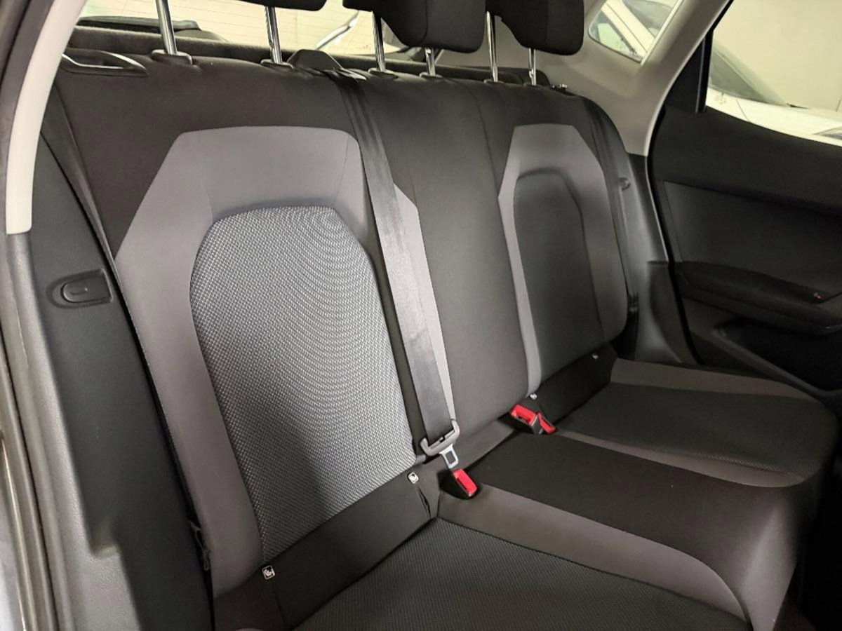 SEAT Arona 1.6 TDI 95 CV DSG XCELLENCE (16)