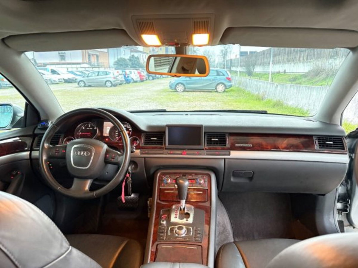 Audi A8 3.0 V6 TDI F.AP. quattro tiptronic (9)