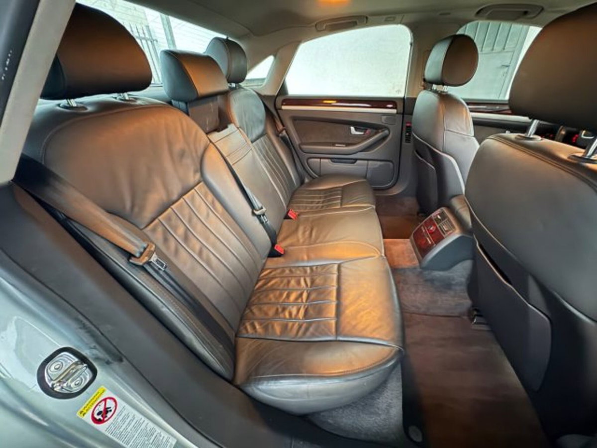 Audi A8 3.0 V6 TDI F.AP. quattro tiptronic (12)