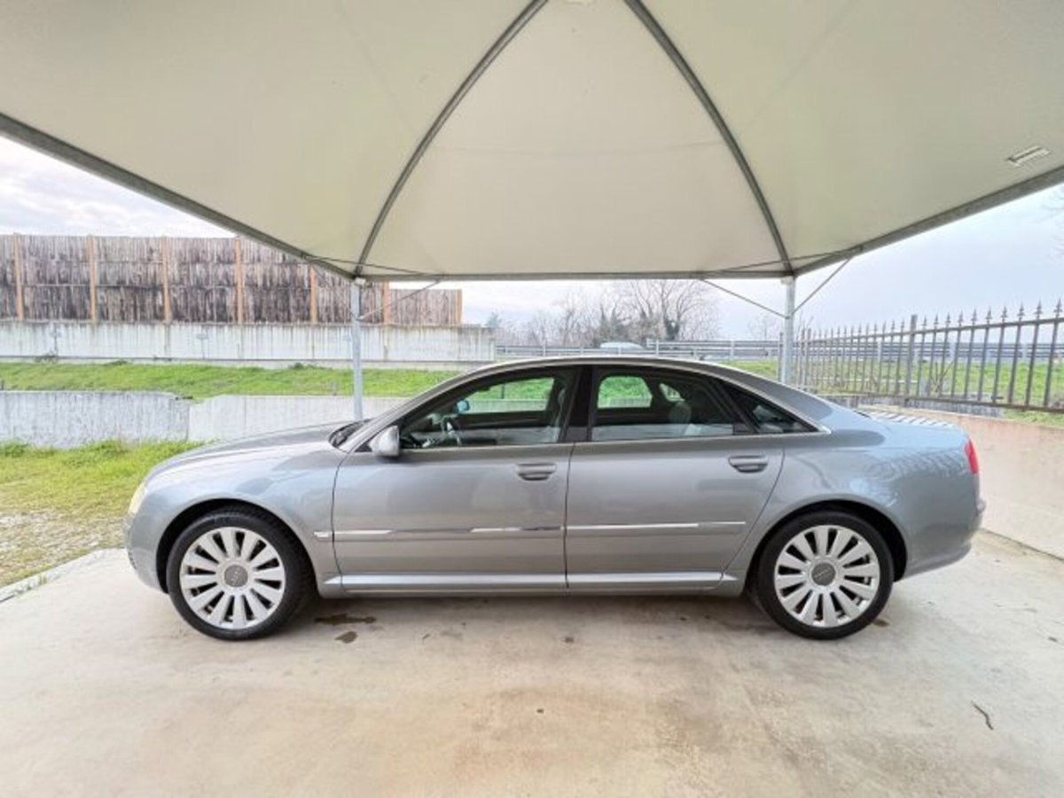 Audi A8 3.0 V6 TDI F.AP. quattro tiptronic (7)
