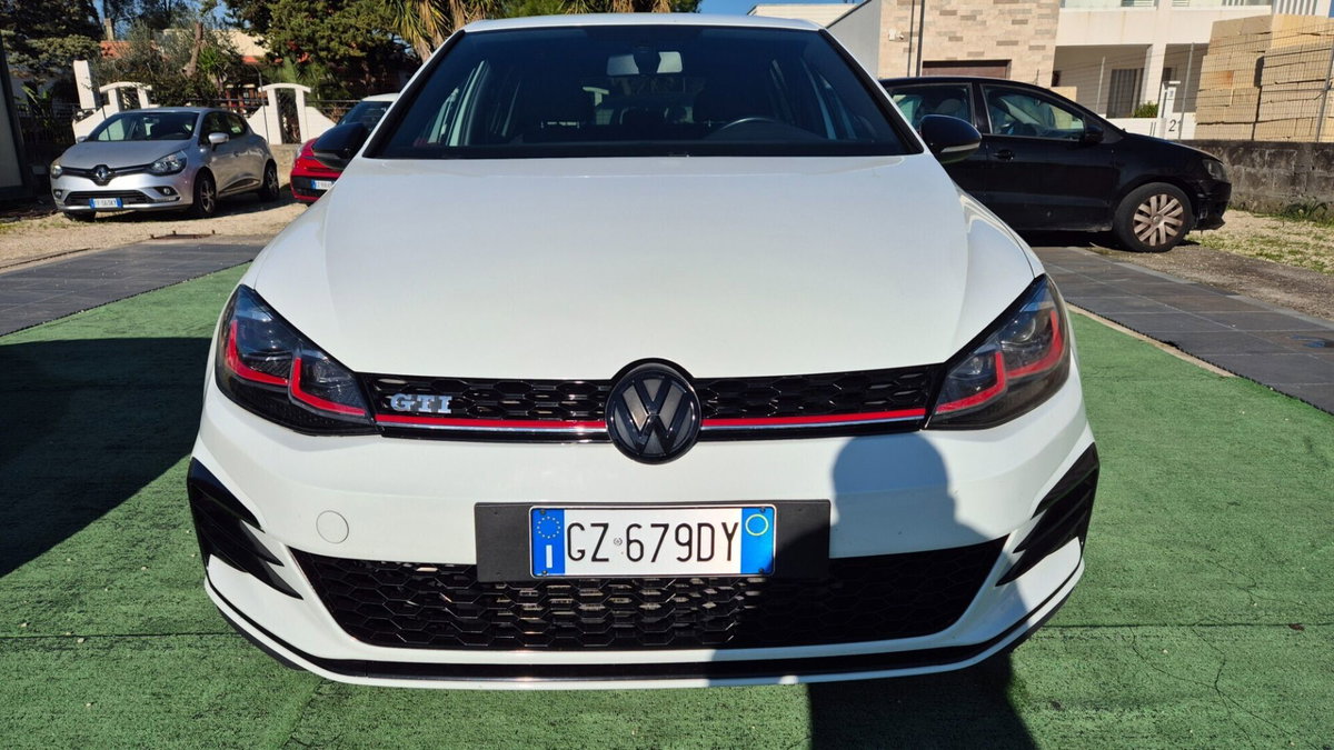 Volkswagen Golf GTI Performance 2.0 245 CV TSI 5p. BMT (5)