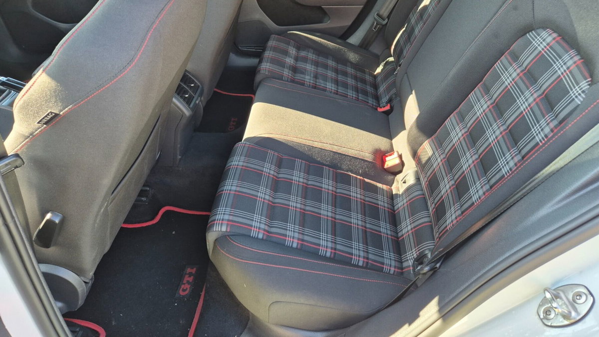 Volkswagen Golf GTI Performance 2.0 245 CV TSI 5p. BMT (8)