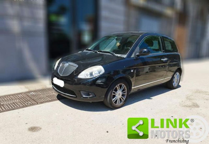 Lancia Ypsilon 1.2 69 CV 5 porte GPL Ecochic Platinum