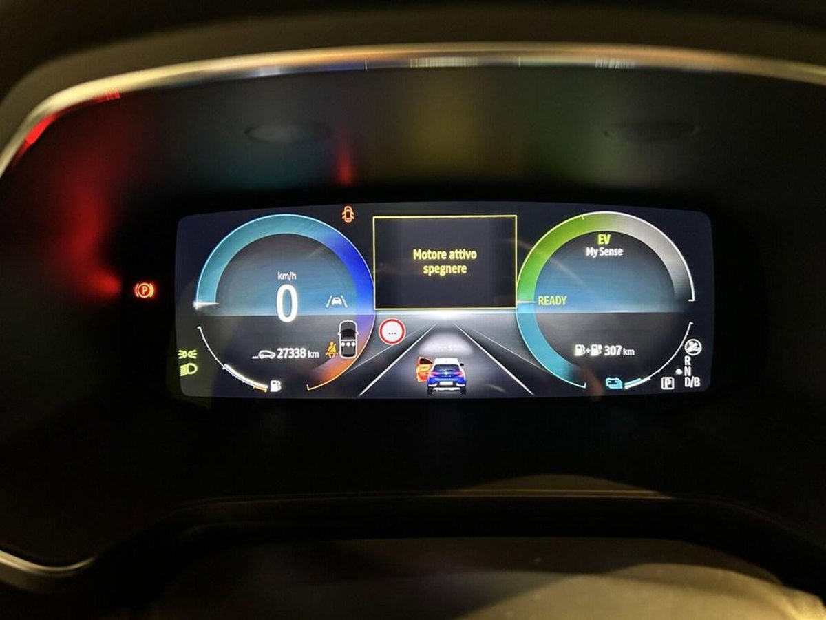 Renault Captur Plug-in Hybrid E-Tech 160 CV Intens (10)