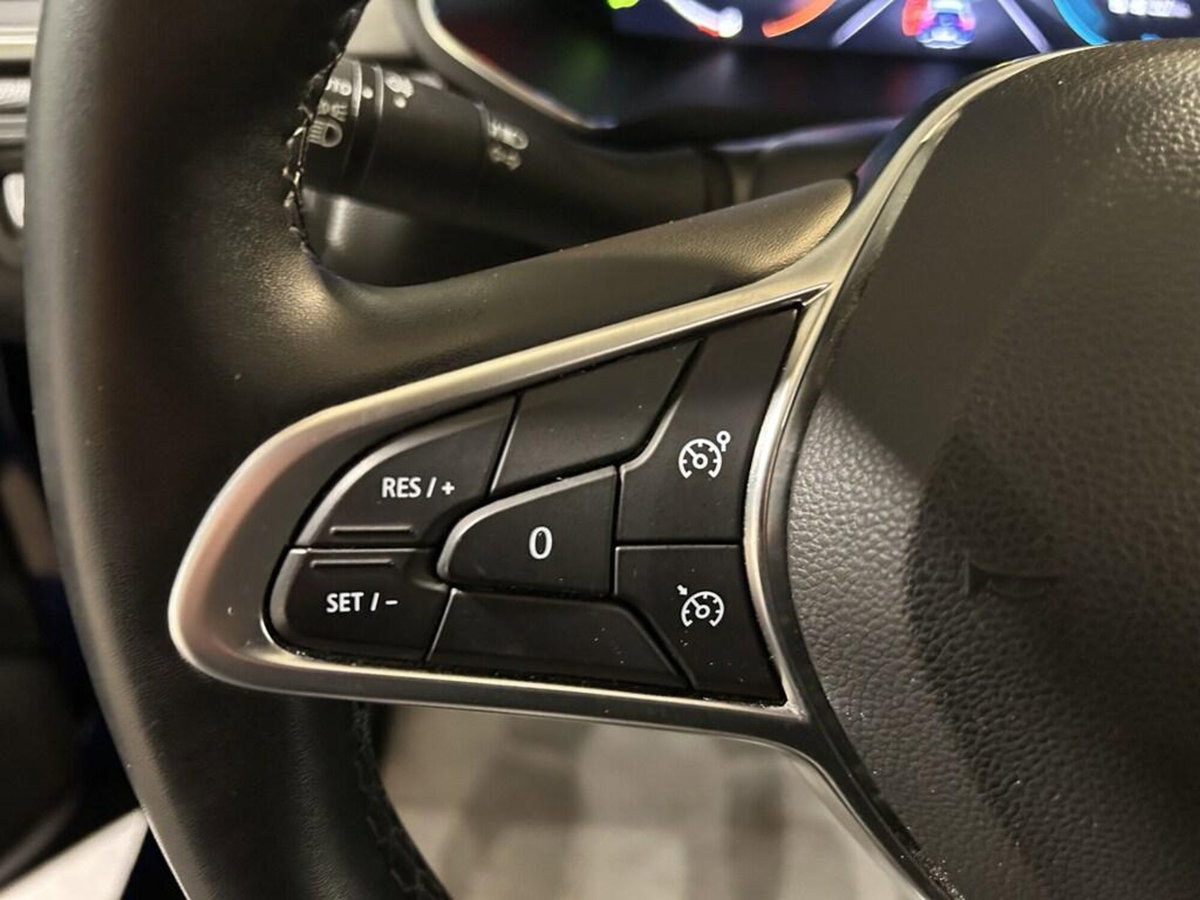 Renault Captur Plug-in Hybrid E-Tech 160 CV Intens (13)