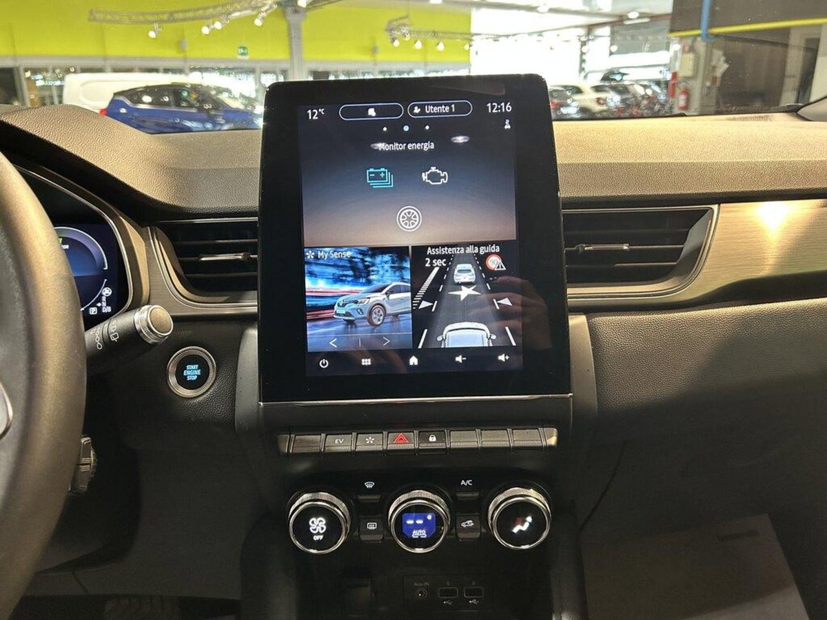 Renault Captur Plug-in Hybrid E-Tech 160 CV Intens (15)
