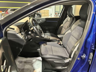 Renault Captur Plug-in Hybrid E-Tech 160 CV Intens (8)