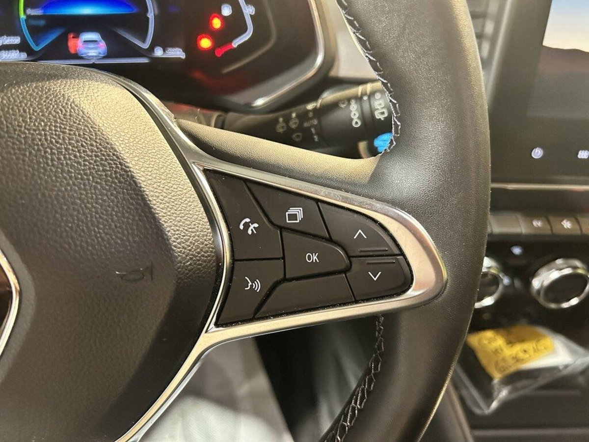 Renault Captur Full Hybrid E-Tech 145 CV Intens (13)