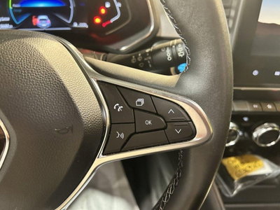 Renault Captur Full Hybrid E-Tech 145 CV Intens (13)