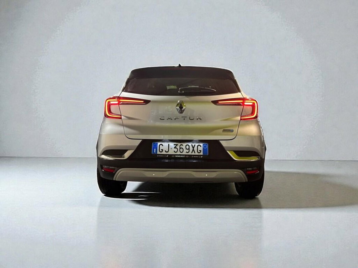 Renault Captur Full Hybrid E-Tech 145 CV Intens (4)