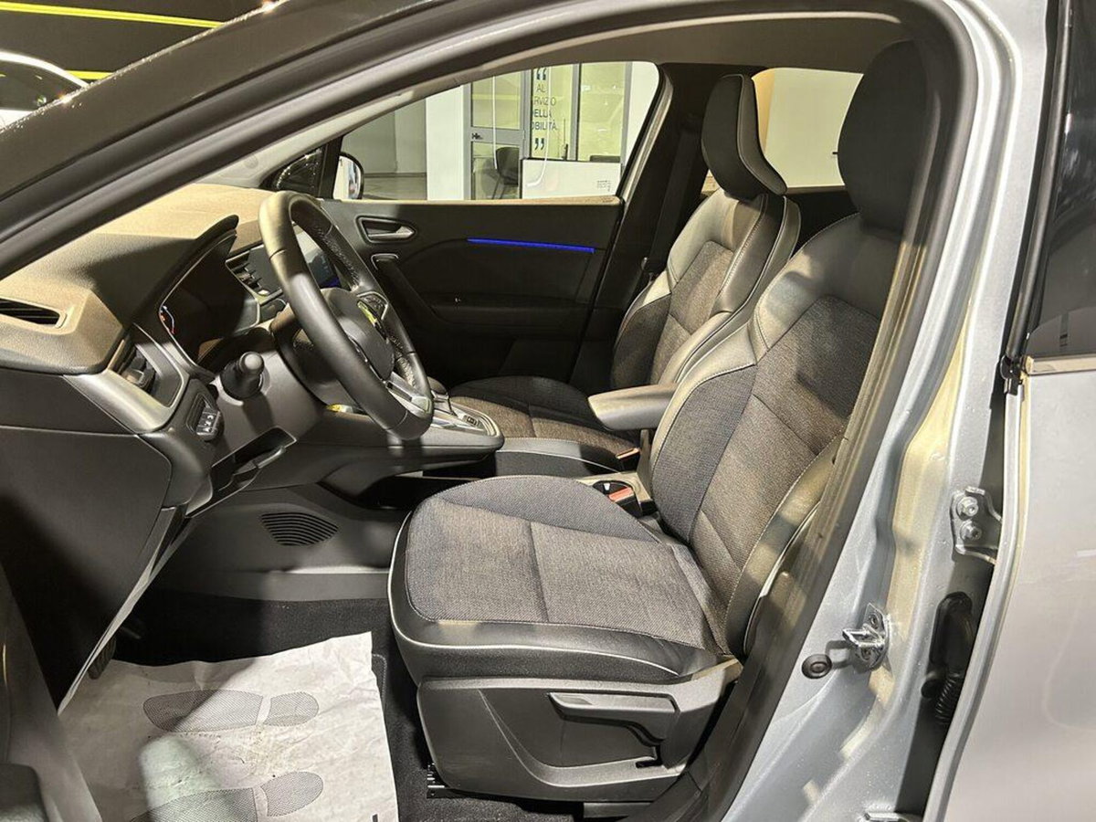 Renault Captur Full Hybrid E-Tech 145 CV Intens (7)