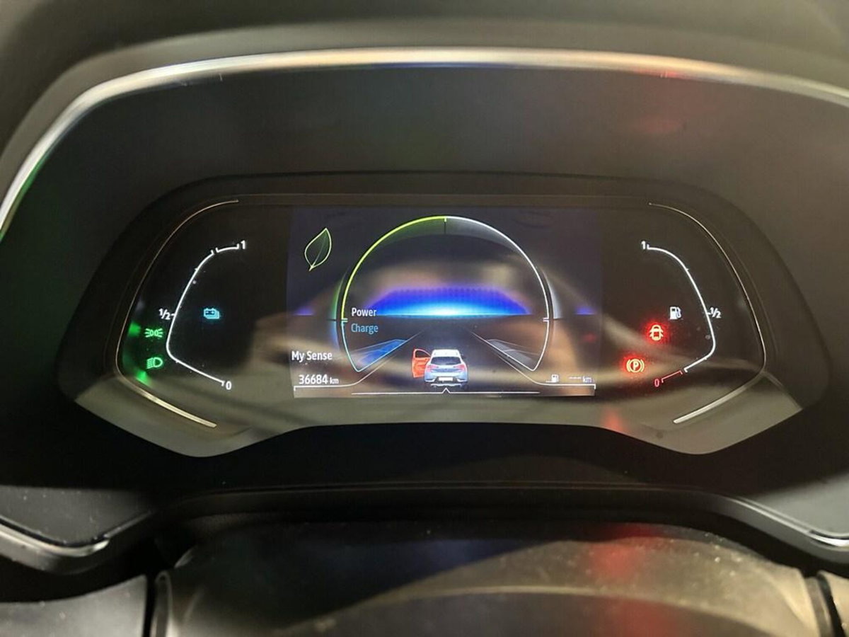 Renault Captur Full Hybrid E-Tech 145 CV Intens (9)