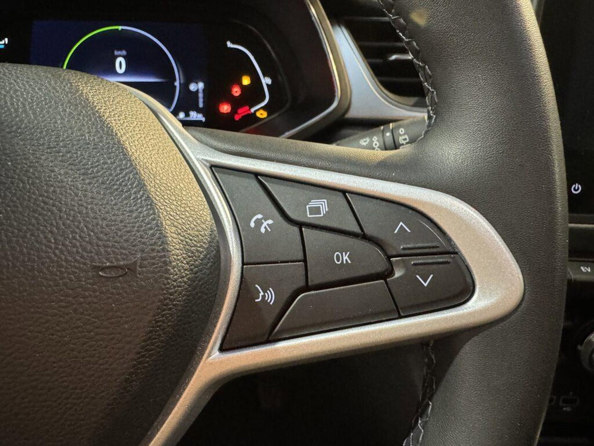 Renault Captur Full Hybrid E-Tech 145 CV Intens (12)