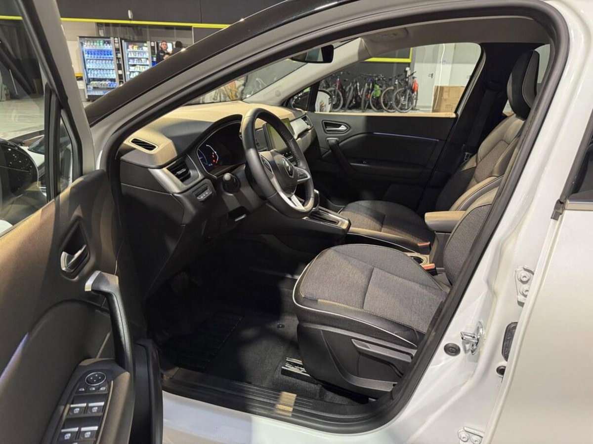 Renault Captur Full Hybrid E-Tech 145 CV Intens (8)