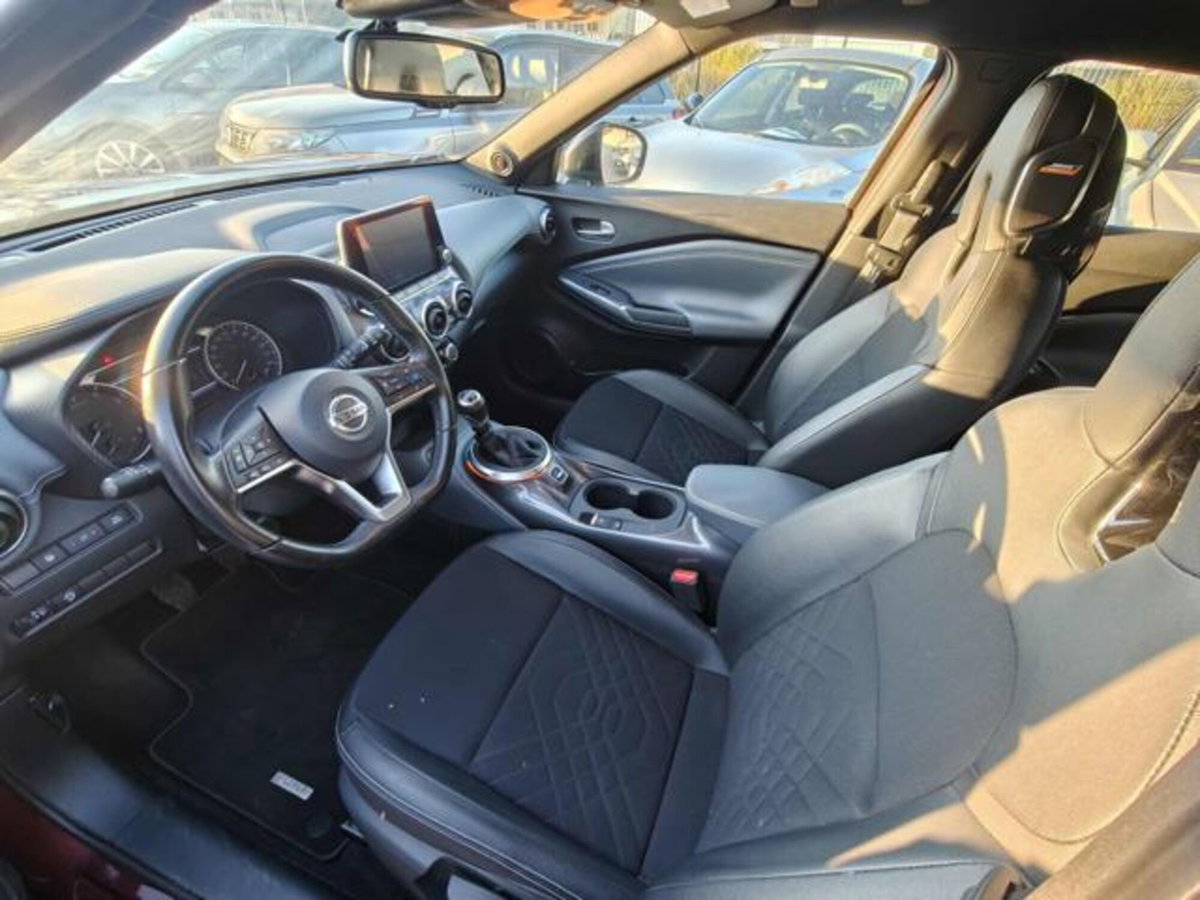 Nissan Juke 1.0 dig-t Tekna 114cv (9)