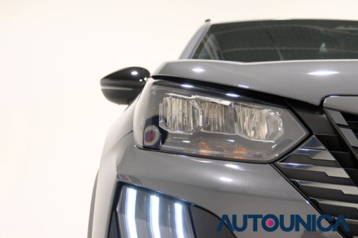 Peugeot 2008 PureTech 100 S&S Allure (12)