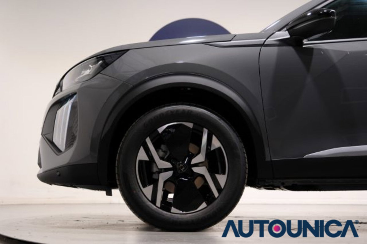 Peugeot 2008 PureTech 100 S&S Allure (18)