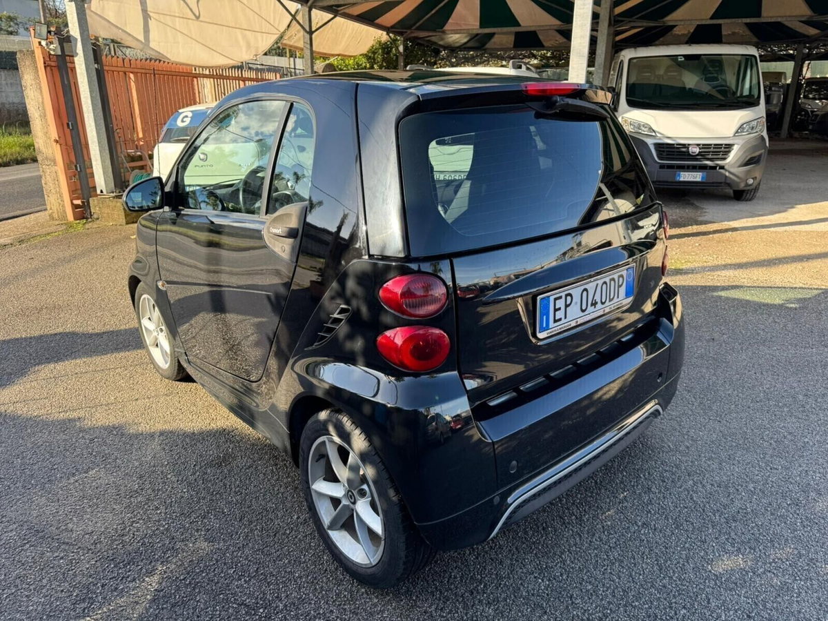 smart Fortwo 800 40 kW coupé pulse cdi (4)