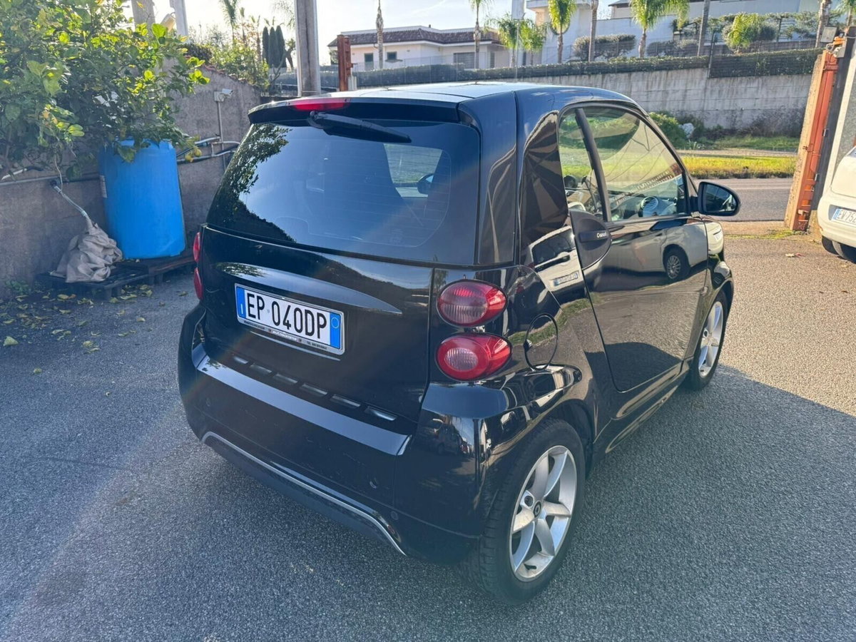 smart Fortwo 800 40 kW coupé pulse cdi (6)